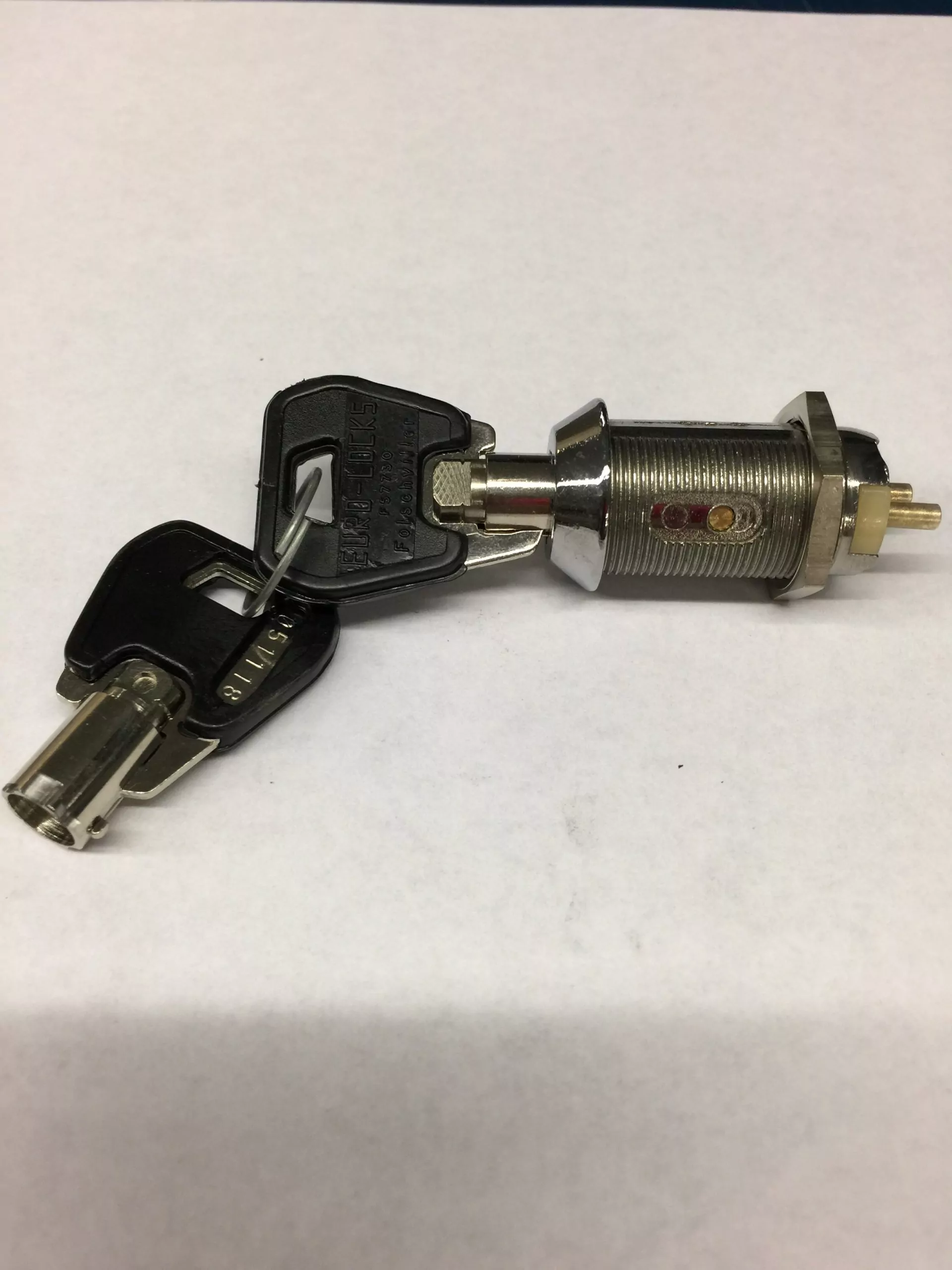 CONTACTEUR 2 PLOTS 3C TUBUL